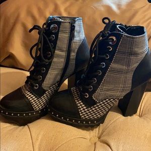 For all my fashion girls...